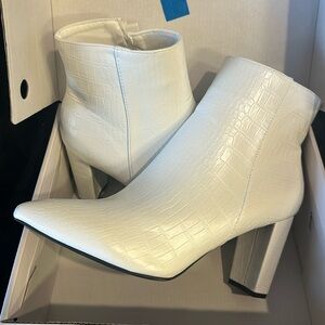 DREAM PAIRS Women's Chunky Heel Ankle Booties Pointed Toe Short Boots